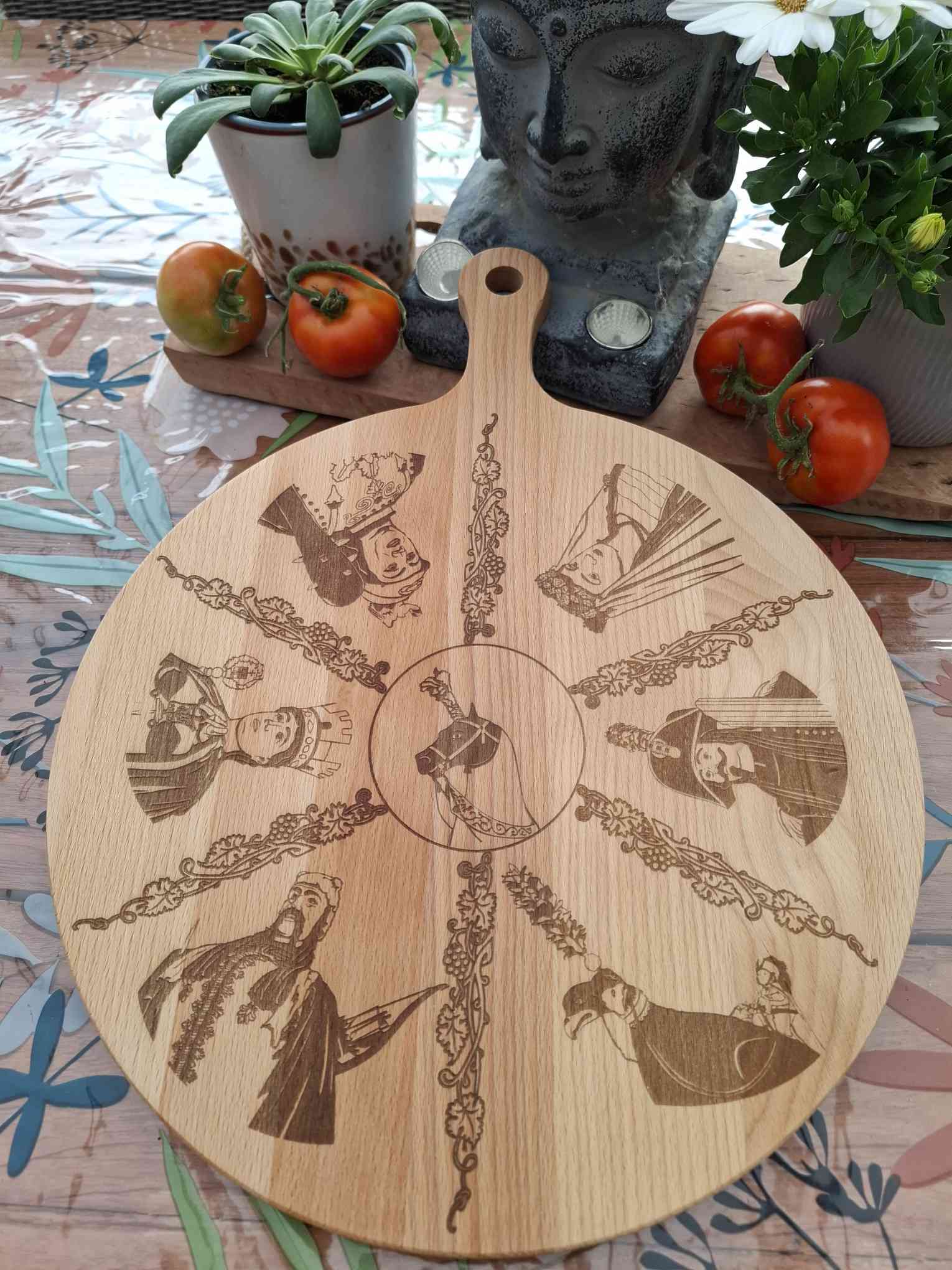 Planche ronde en hêtre - Ducasse d'Ath