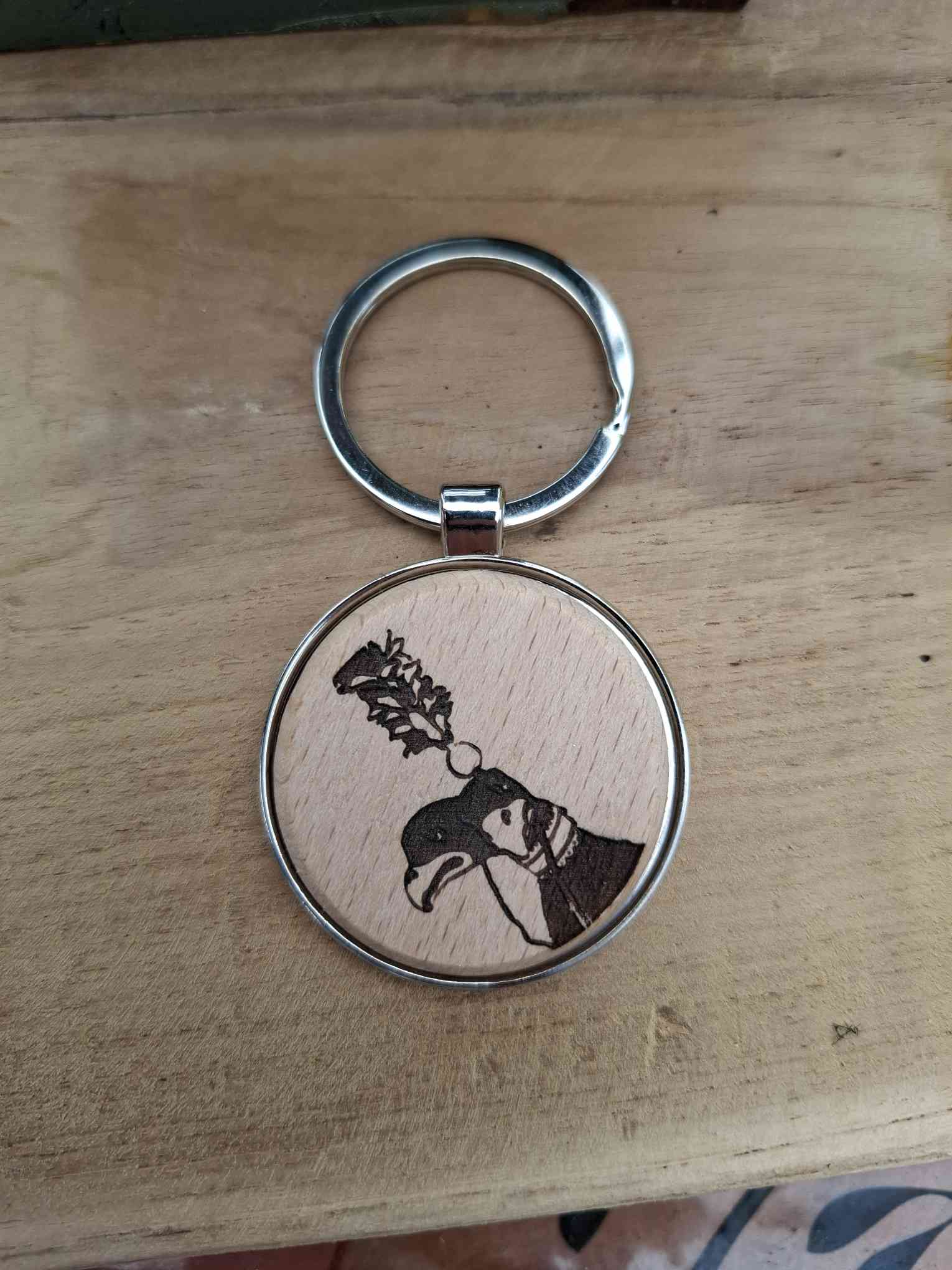 Porte-clés en bois gravé - Géants de la Ducasse d'Ath