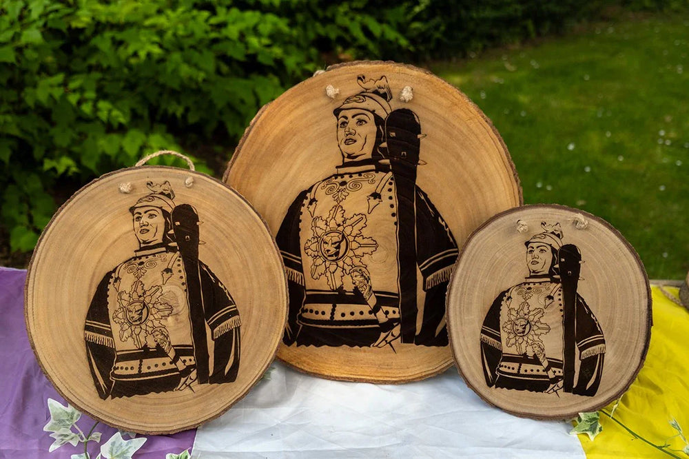 Rondins de Bois Gravés – Géant Monsieur Goliath de la Ducasse d'Ath - Grav - O - Deco